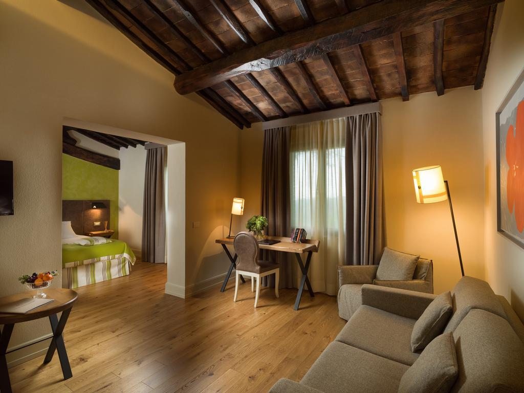 Hotel La Tabaccaia Монтайоне Екстериор снимка