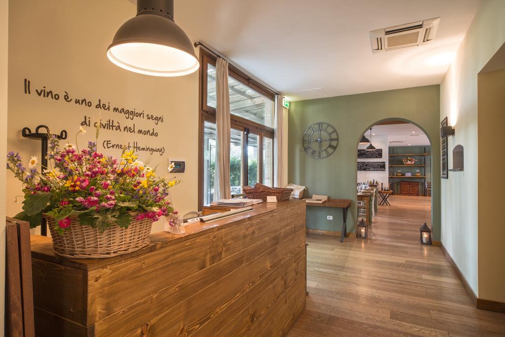 Hotel La Tabaccaia Монтайоне Екстериор снимка