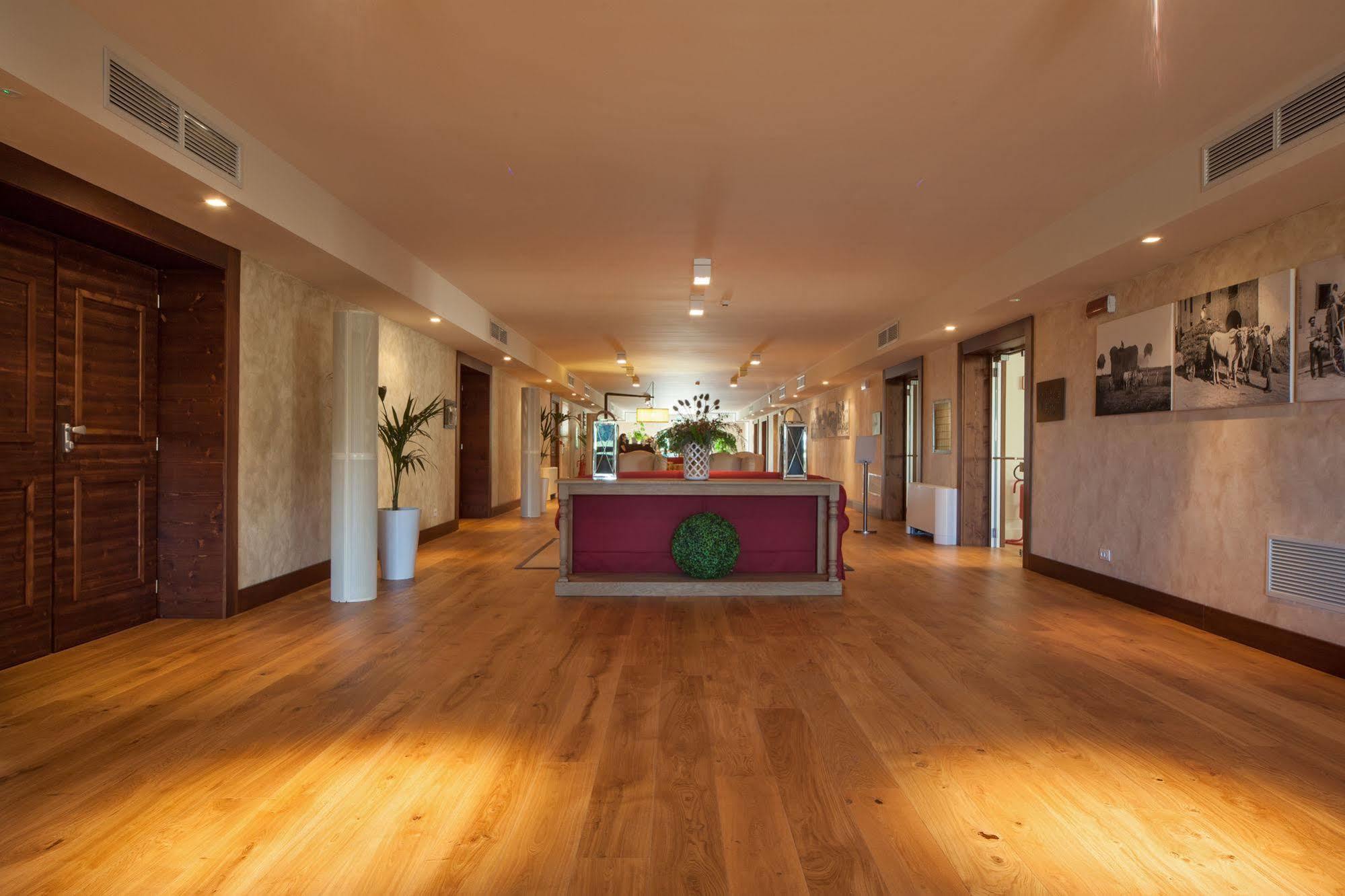 Hotel La Tabaccaia Монтайоне Екстериор снимка