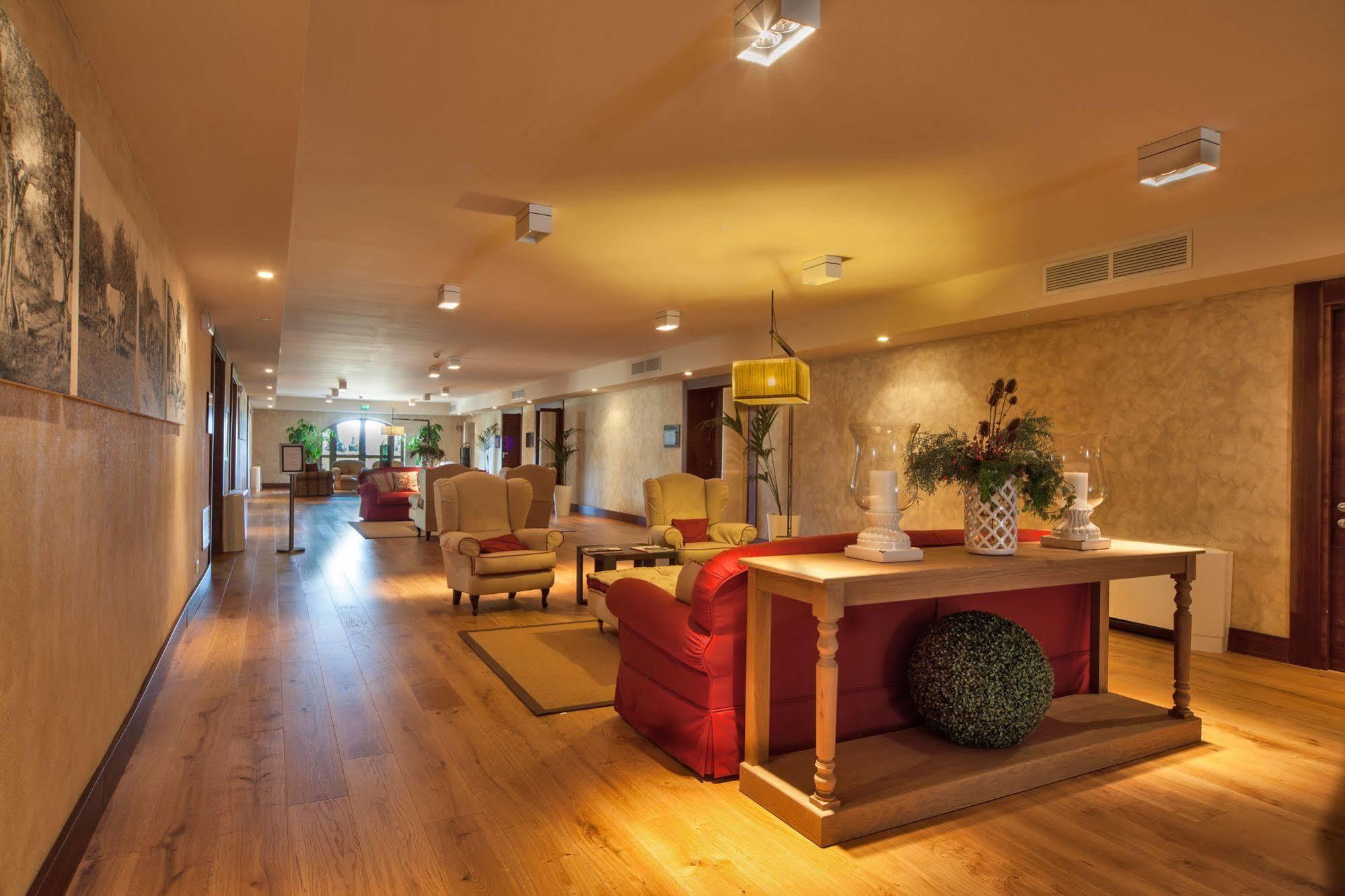 Hotel La Tabaccaia Монтайоне Екстериор снимка