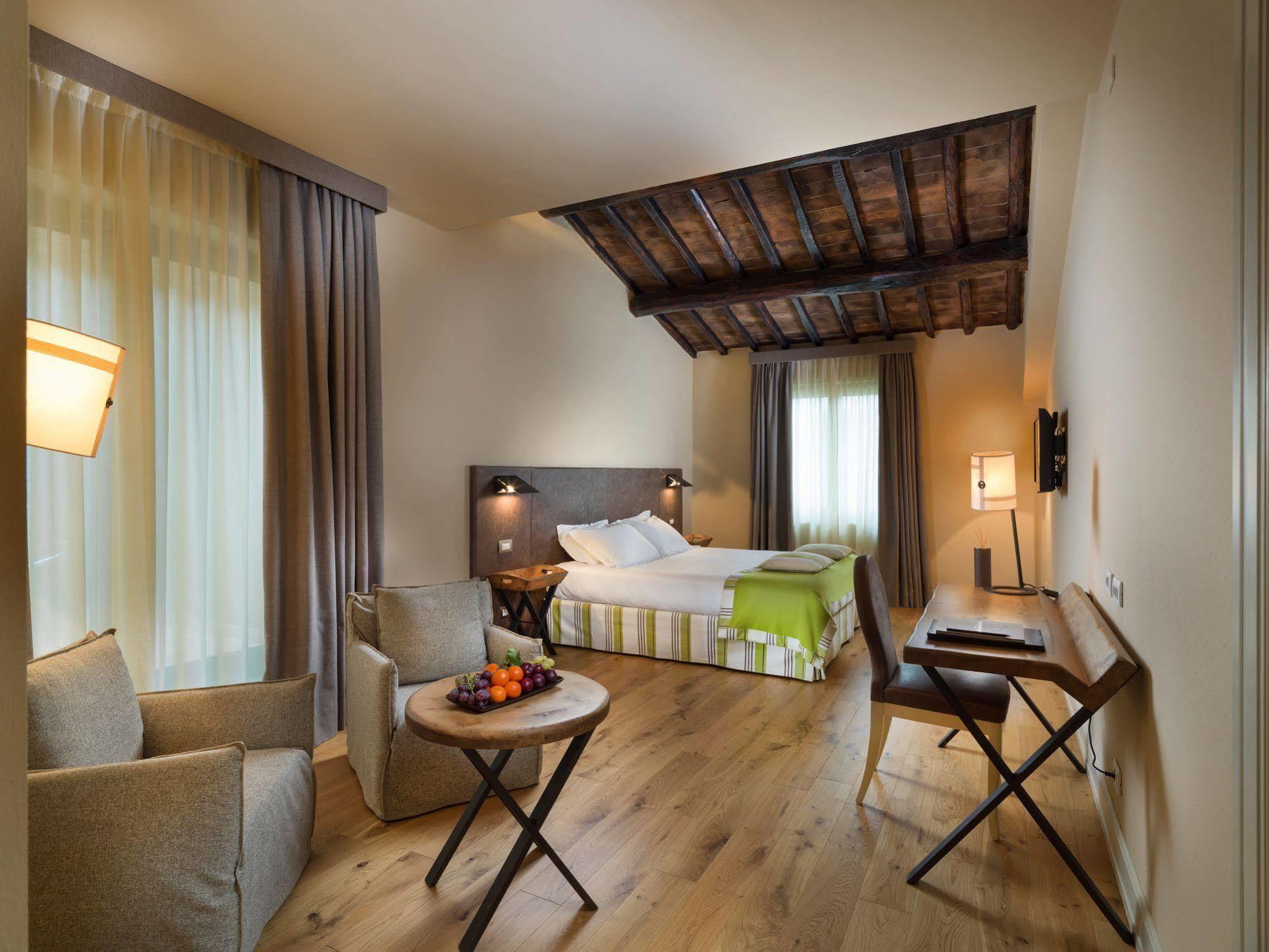 Hotel La Tabaccaia Монтайоне Екстериор снимка